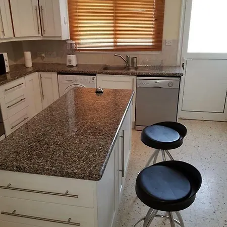 Vila Dobsi Emba