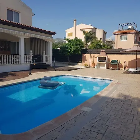 Vila Dobsi Emba